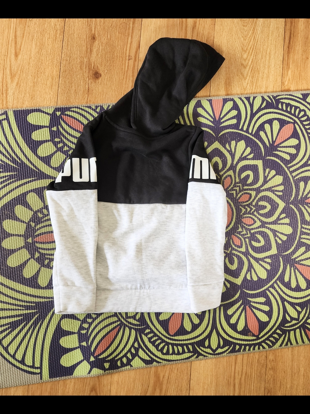 Puma Black & Light Gray Colorblock Hoodie - Picture 3 of 3
